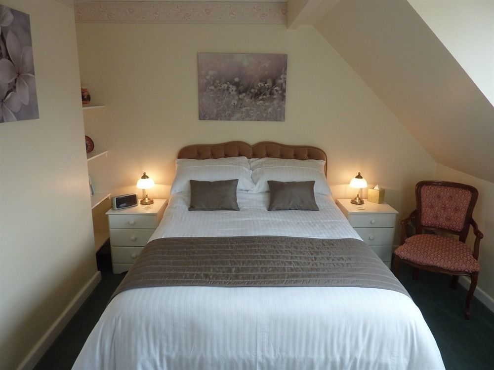 Fernleigh Guest House Линтън Екстериор снимка