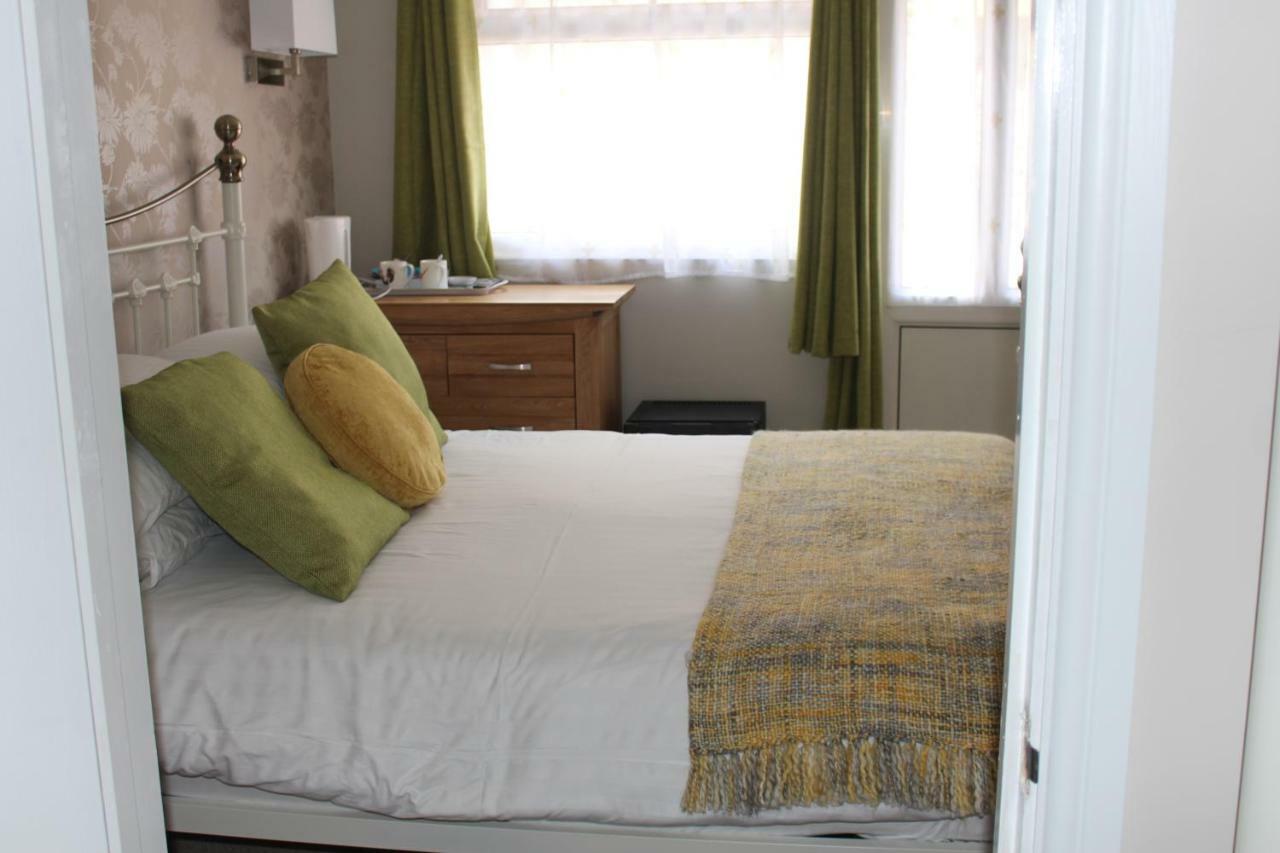 Fernleigh Guest House Линтън Екстериор снимка