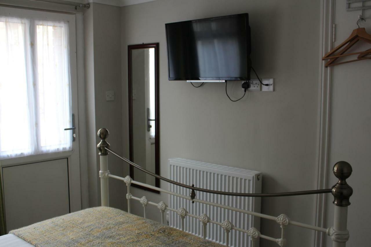 Fernleigh Guest House Линтън Екстериор снимка